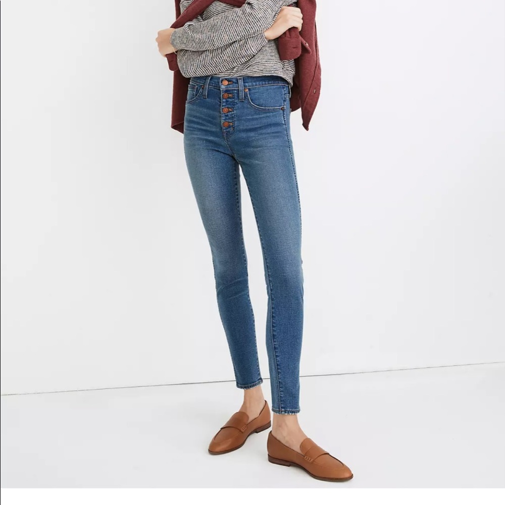 Petite 10" High-Rise Skinny Jeans in Dewitt Wash